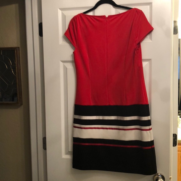 Laundry by Design sheath dress with ribbon detail - Picture 6 of 7